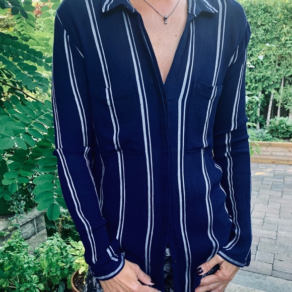 Super stylish blouse - Picture 1 of 4